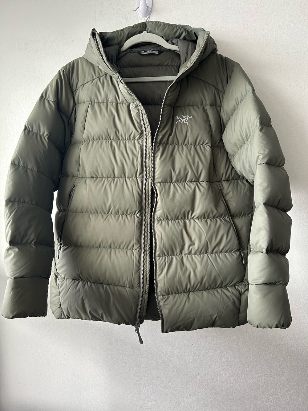 NWOT Arc'Teryx THORIUM HOODY WOMEN'S Jacket in light olive